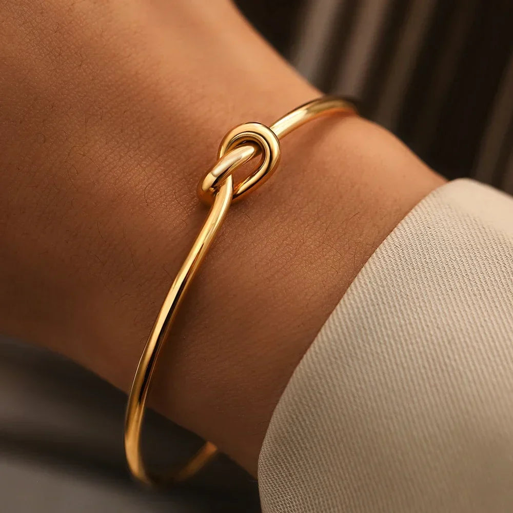 Elegant Twist Texture Bangles