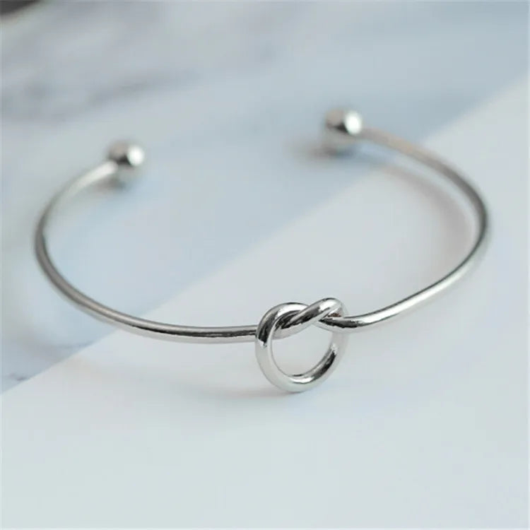 Elegant Twist Texture Bangles