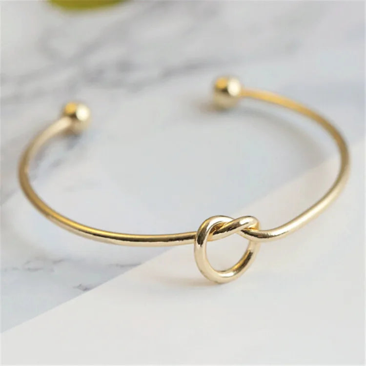 Elegant Twist Texture Bangles